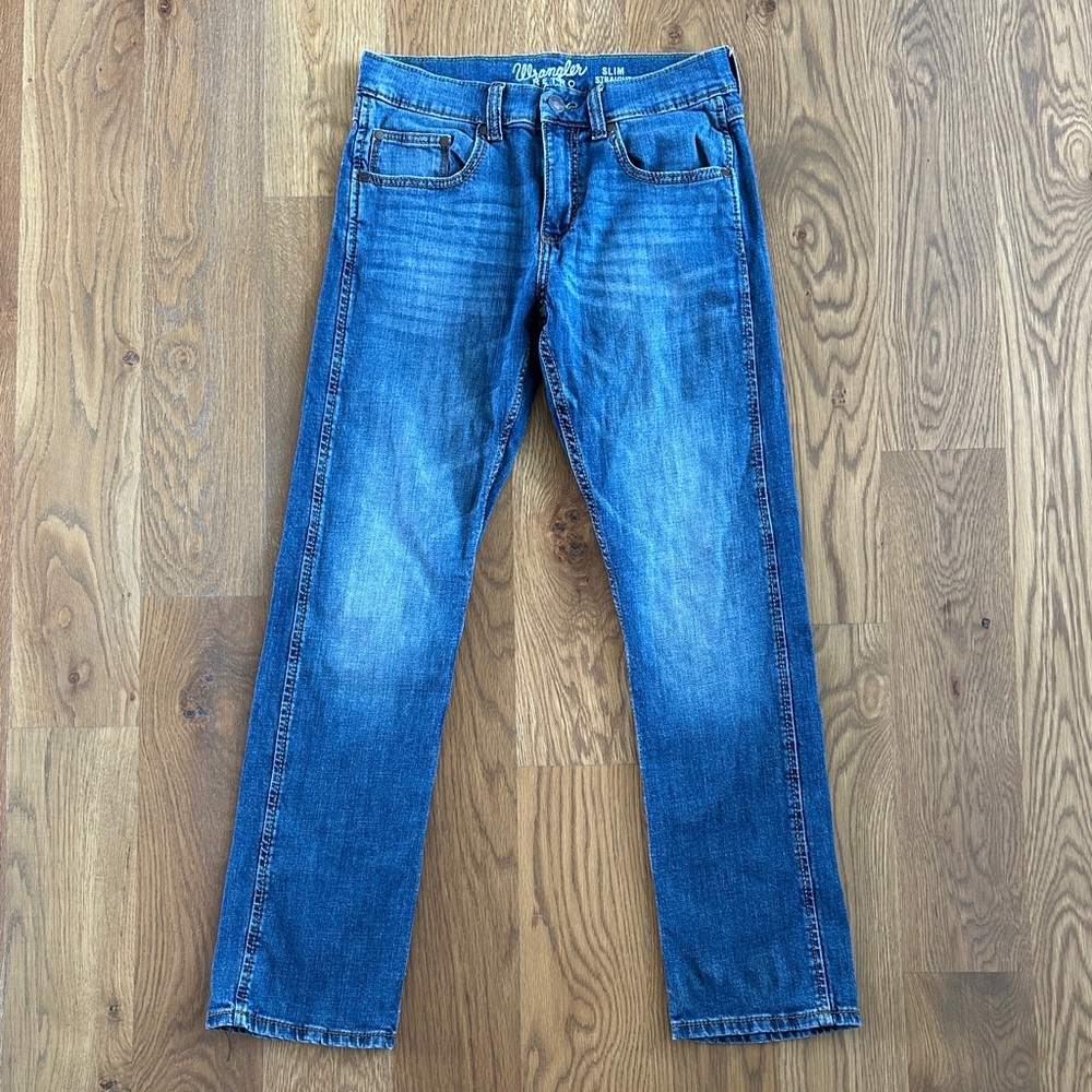 Wrangler Men's Classic Indigo Straight Jeans